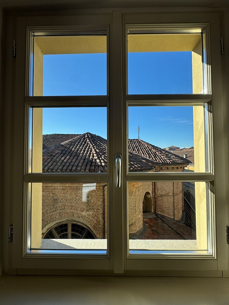RESIDENZA DELL'OPERA 37/63