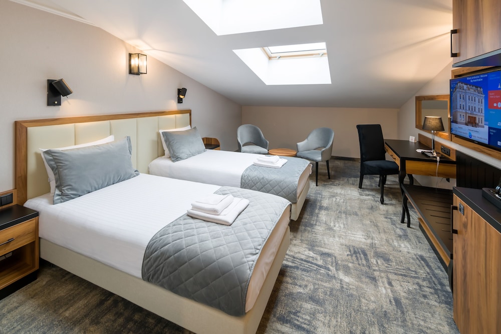 Sky Hotel Krakow 11/50