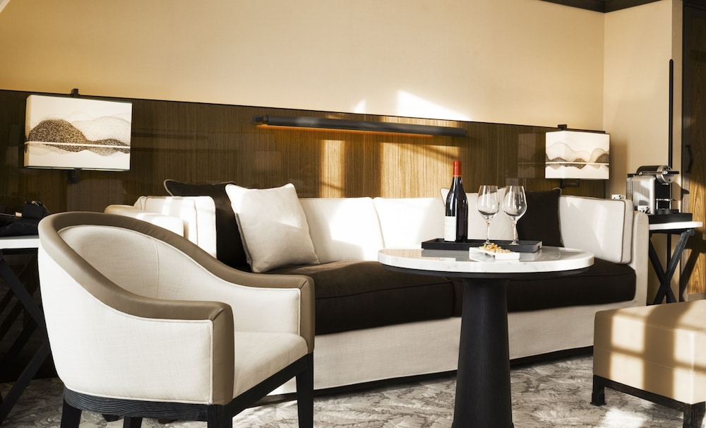 Hyatt Paris Madeleine 56/72