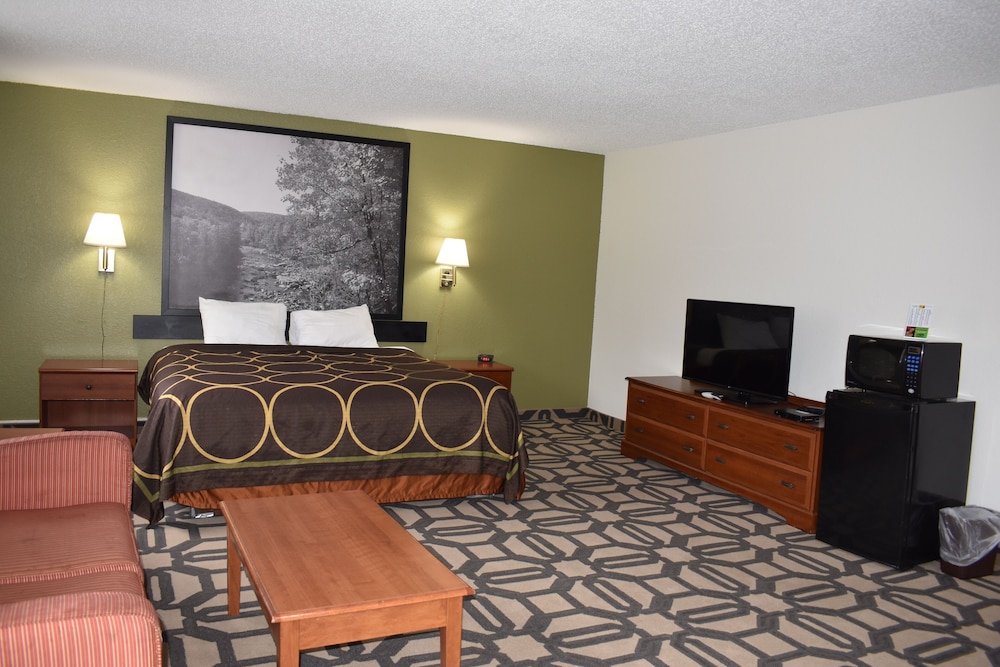 La Vale Inn Cumberland Area 18/19