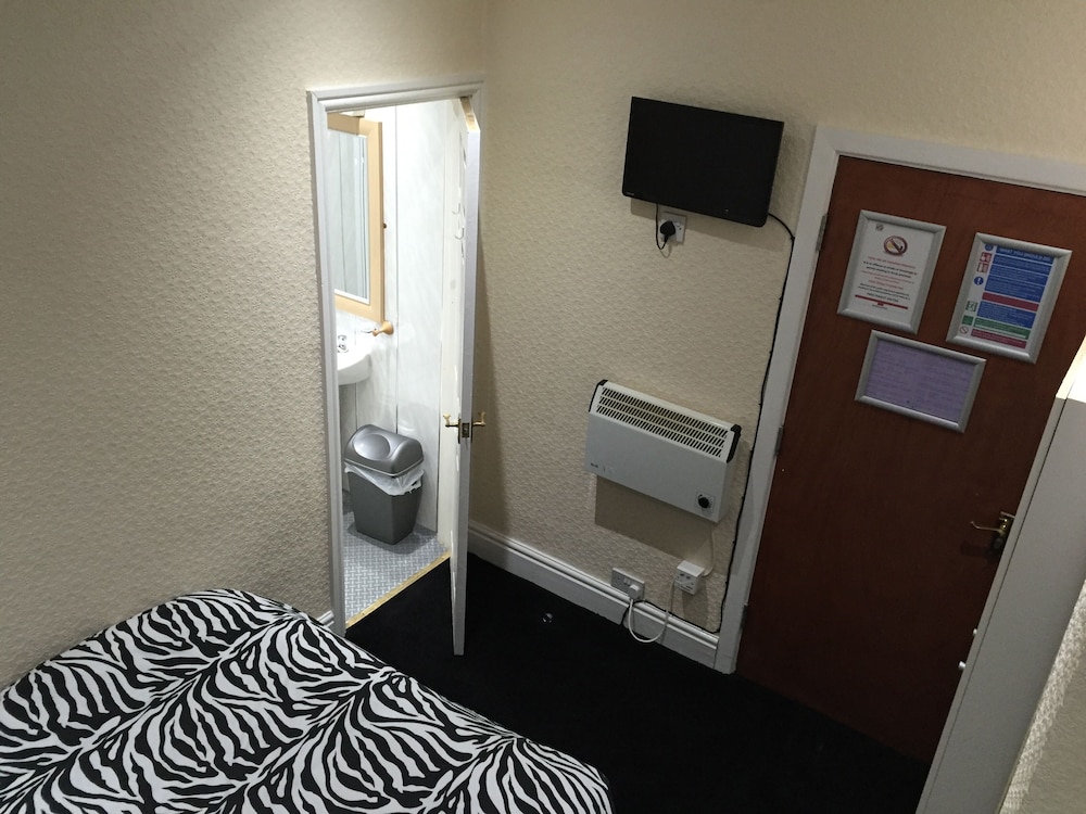 Trentham Private Hotel 23/50