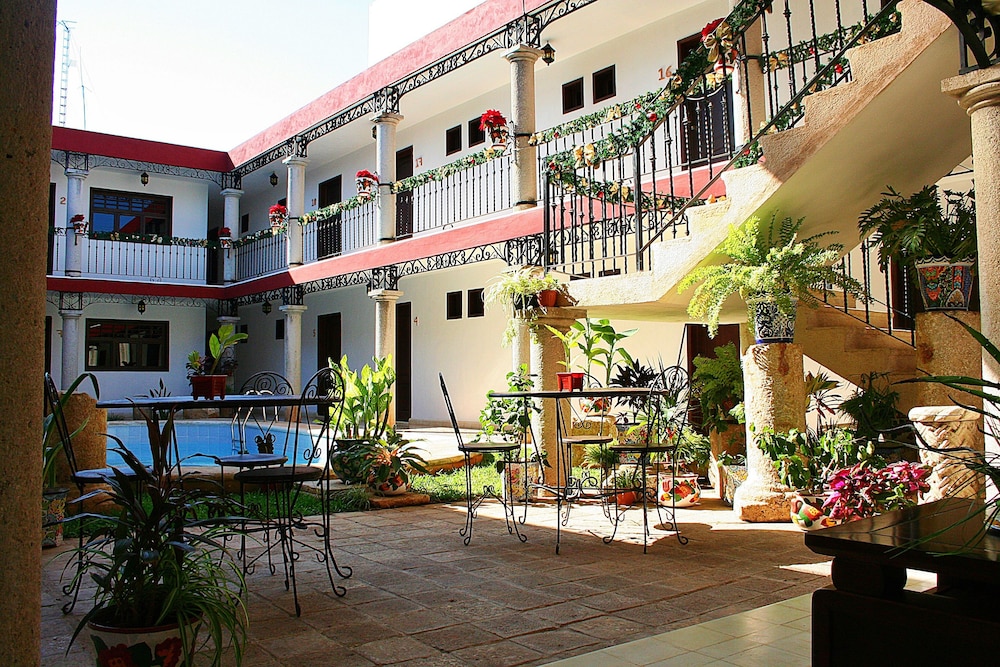 La Aurora Hotel Colonial 1/61