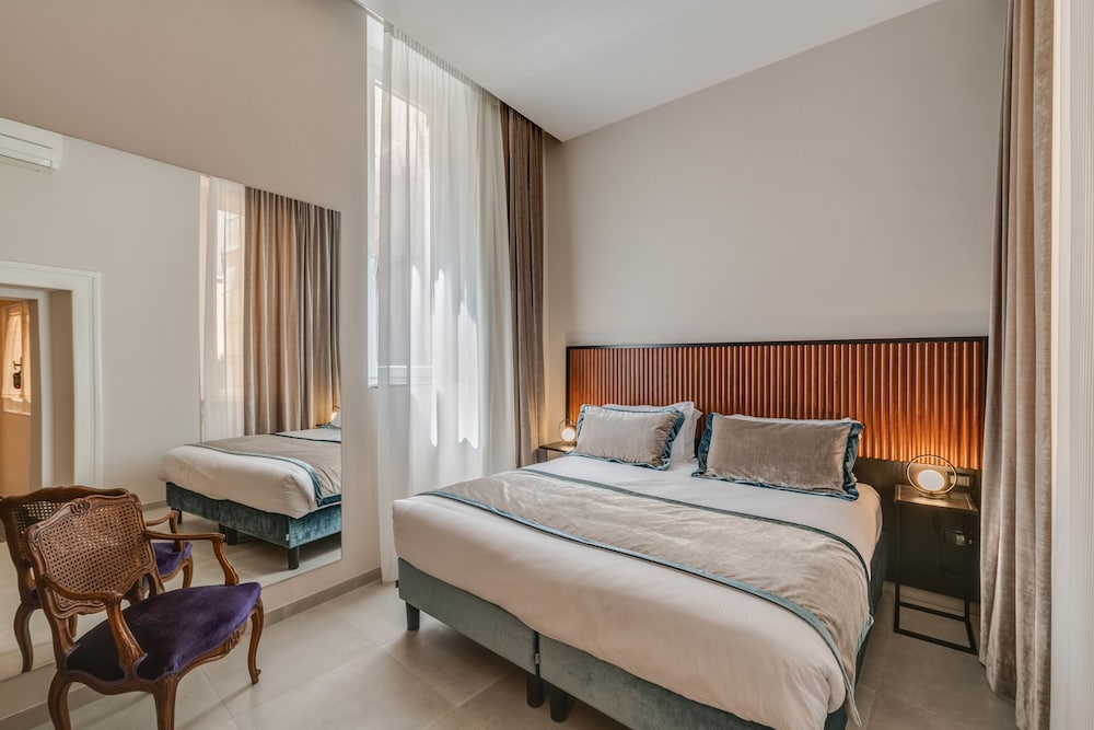 Navona Theatre Hotel 19/54