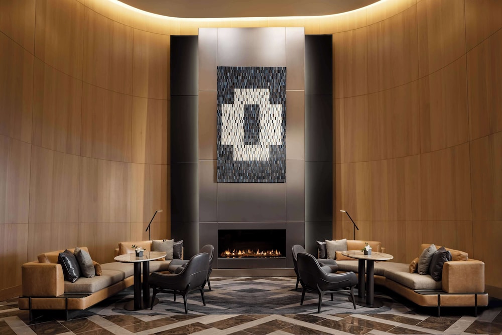 Park Hyatt Toronto 62/72