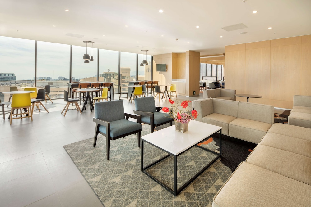 Hyatt House Mexico City Santa Fe 37/47
