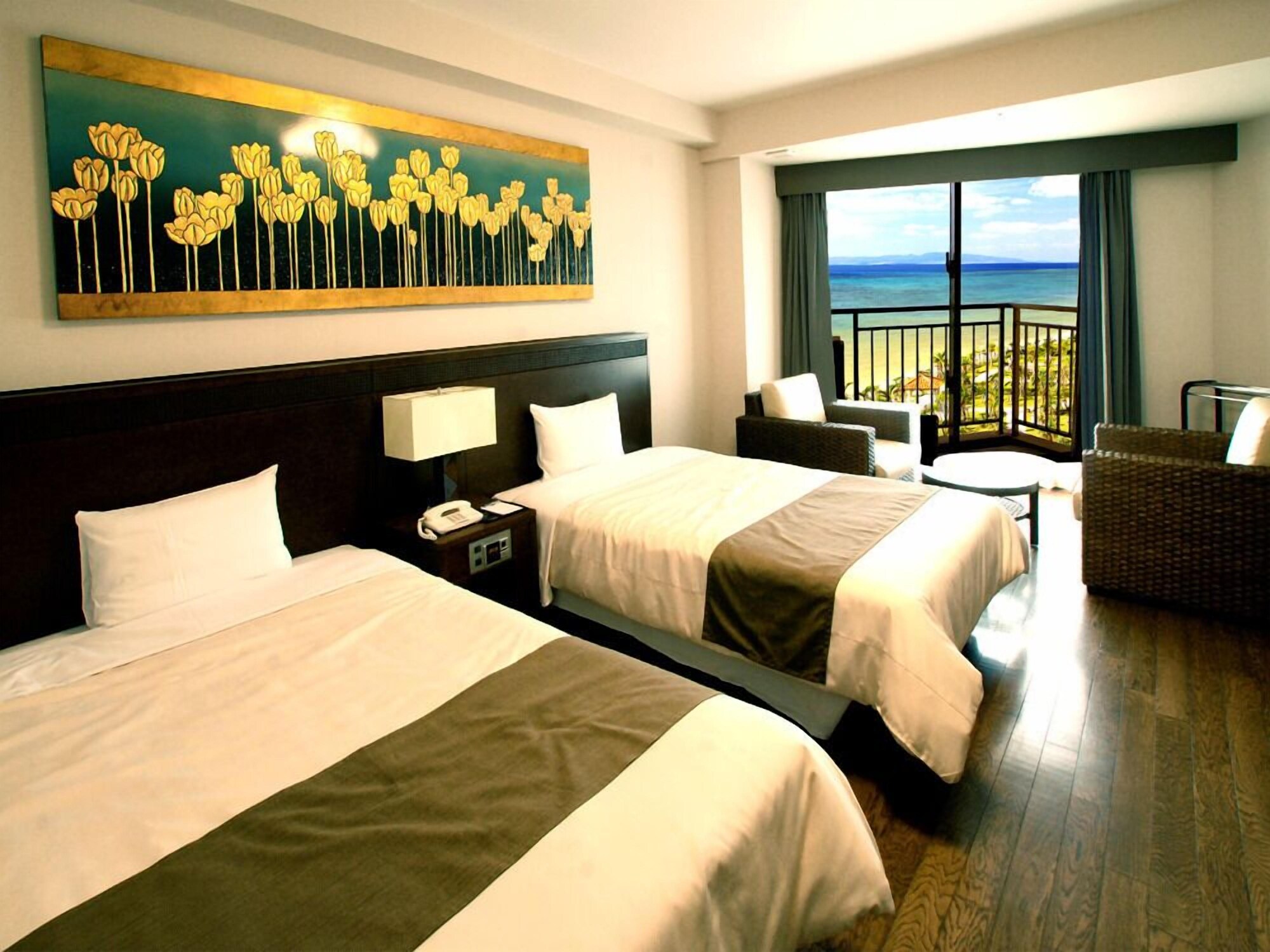 Room, Twin Beds, Ocean View, Ocean Wing