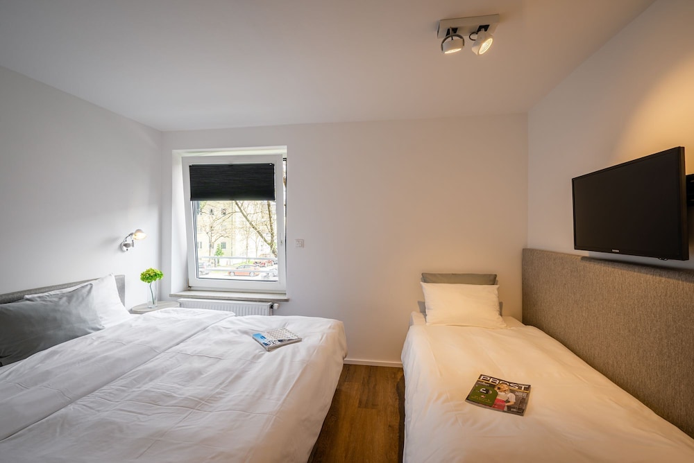 COMFORT, STREET VIEW