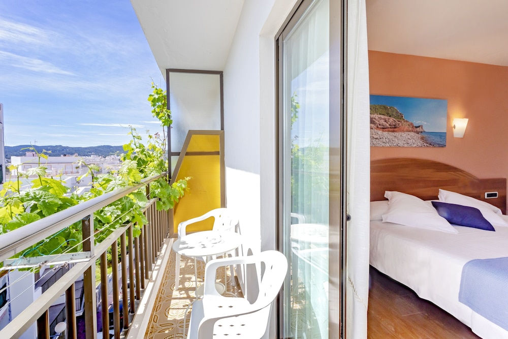 Manolita Hostal 23/71