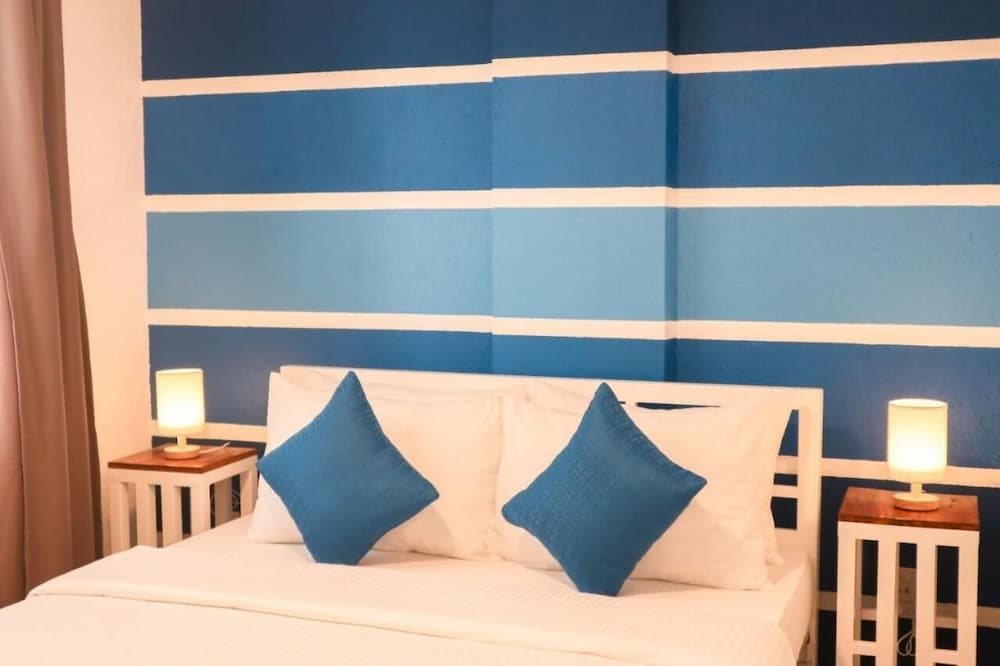 8Colors Beach House 46/64