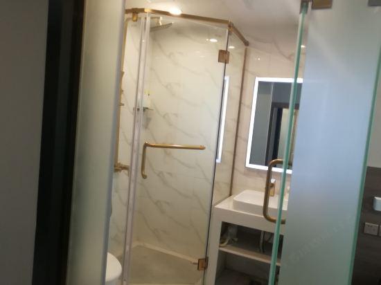 7 Days Inn (Guangzhou Chenjiaci Metro Station II) 23/23