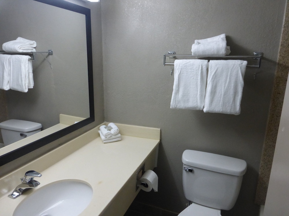 Red Roof Inn New Stanton 2/18