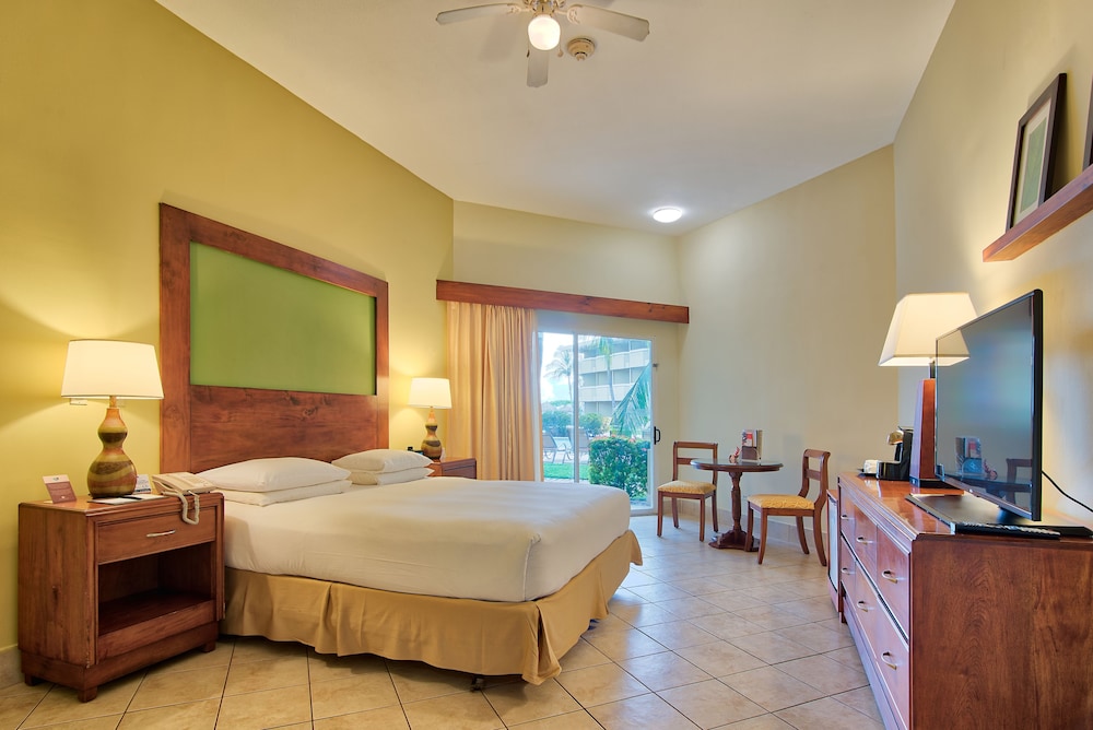 Fiesta Resort All Inclusive Central Pacific - Costa Rica 8/65