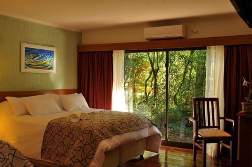 Yvy de Selva Hotel 30/51