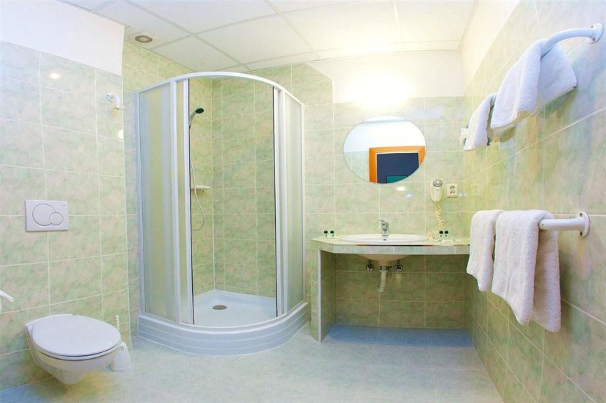 EXECUTIVE, DOUBLE BED, EXECUTIVE LOUNGE ACCESS