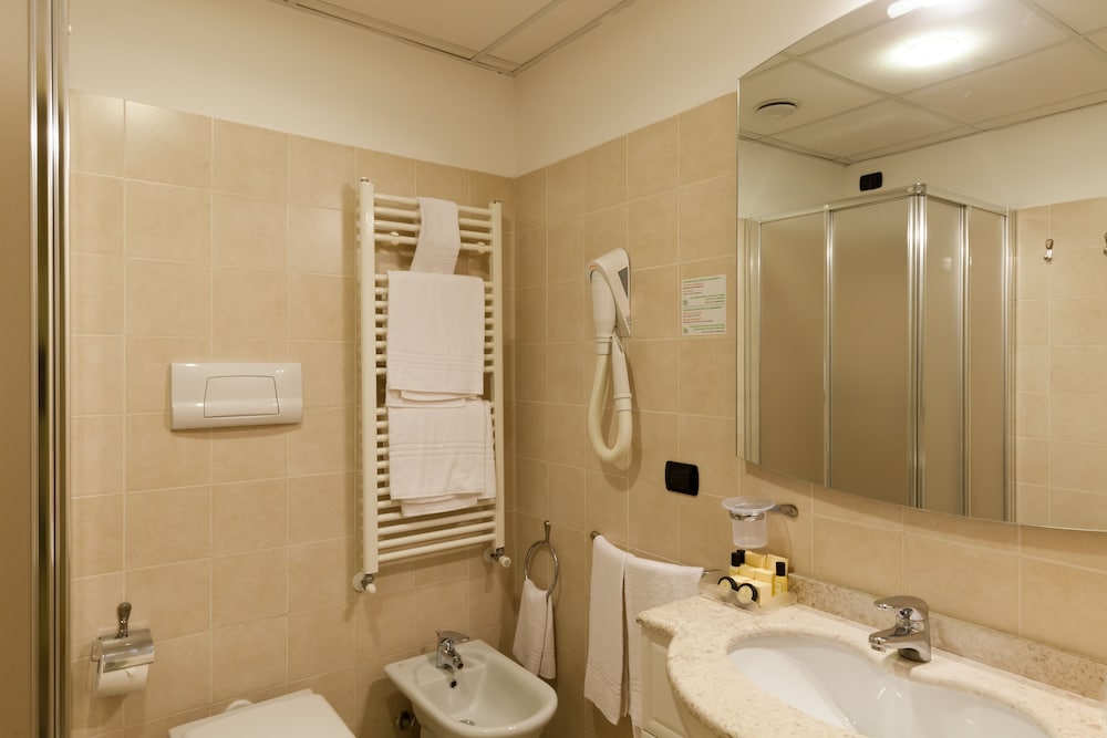 Hotel Lovere Resort And Spa 12/53