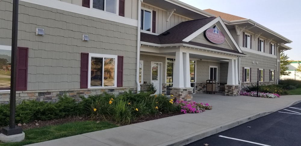 Affordable Suites of America Portage 43/45