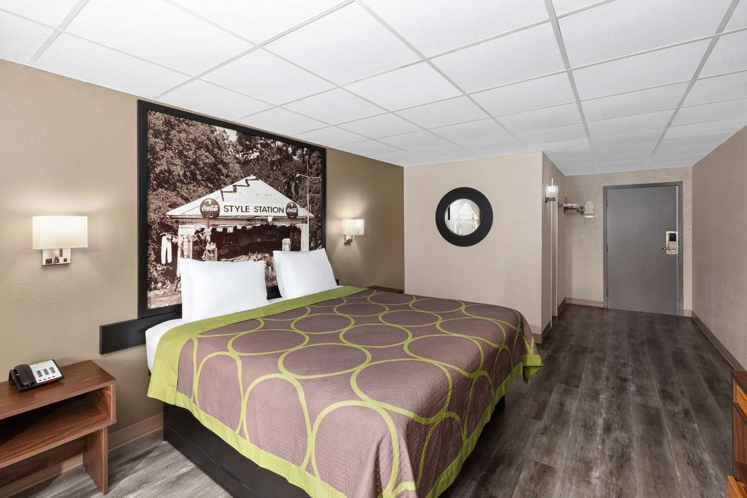 Super 8 By Wyndham Buffalo 11/22