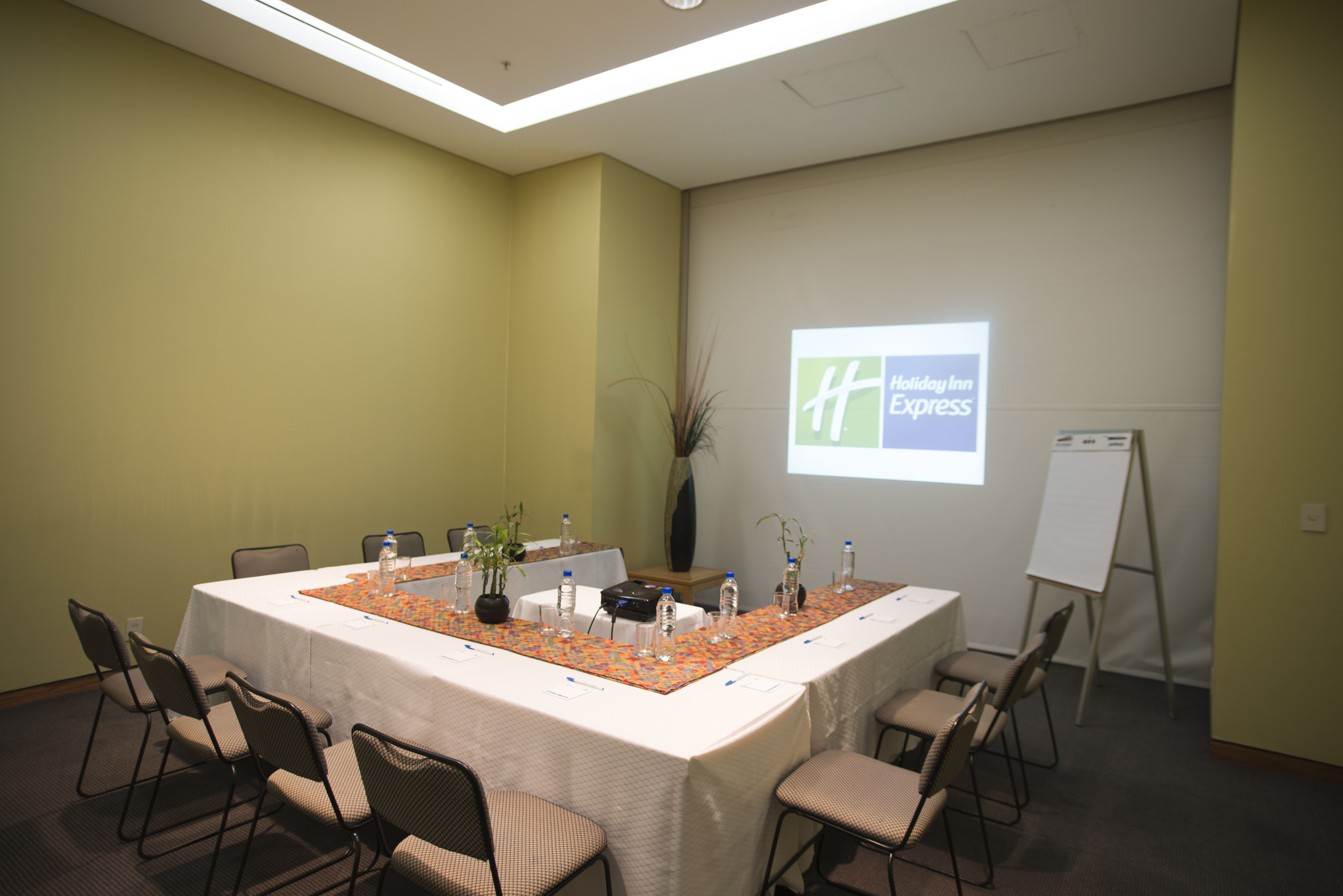 Holiday Inn Express Mexico Reforma, an IHG Hotel 60/66