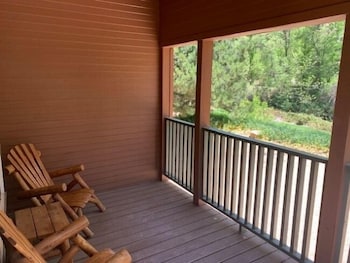 Kohls Ranch Lodge 18/57