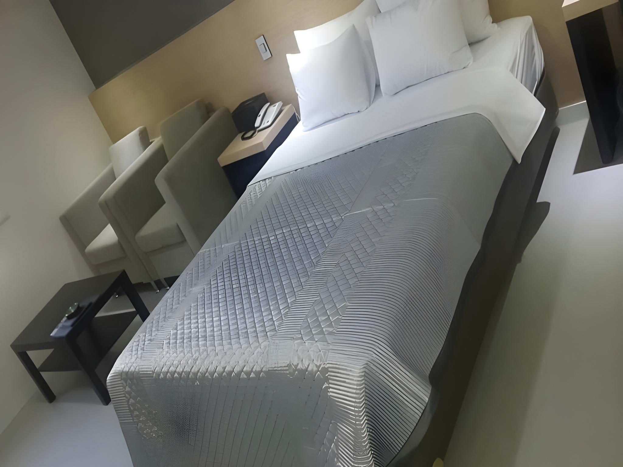 White Hotel 4/15