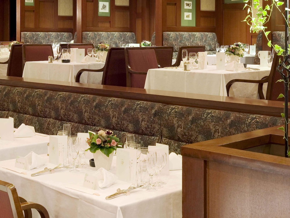 Mercure Nagoya Cypress 57/61