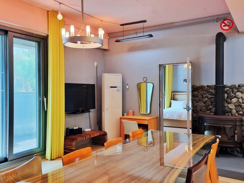 Orojeju Pension 22/35