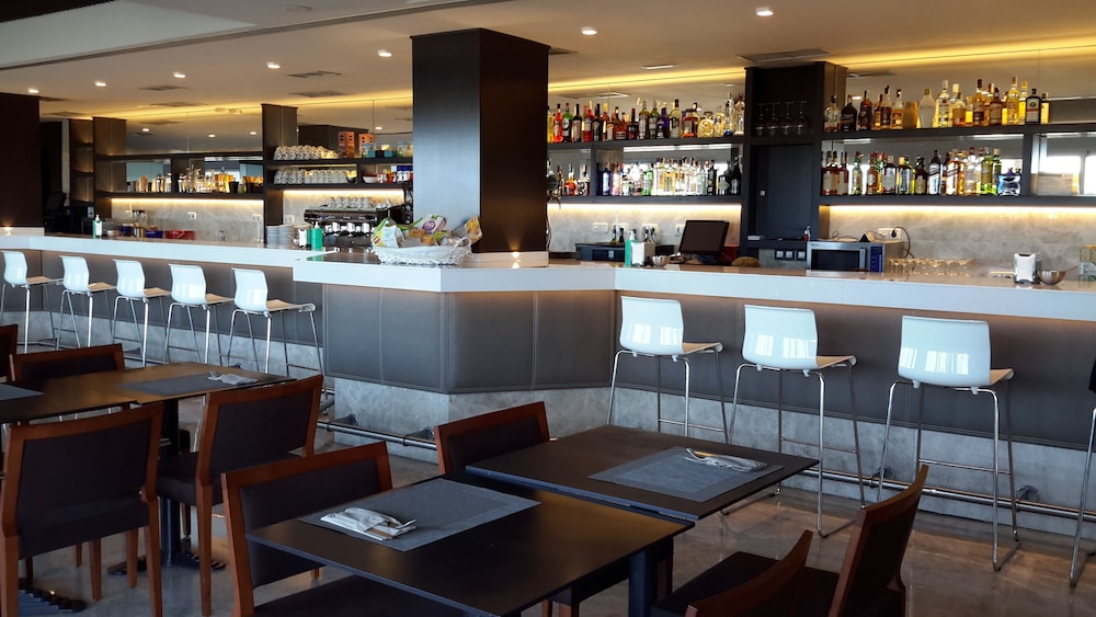 Avent Verahotel 38/44
