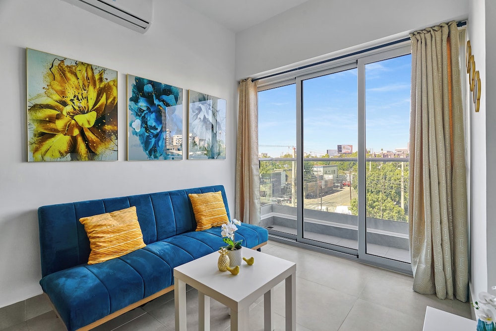 Central Suites Tower 34/62