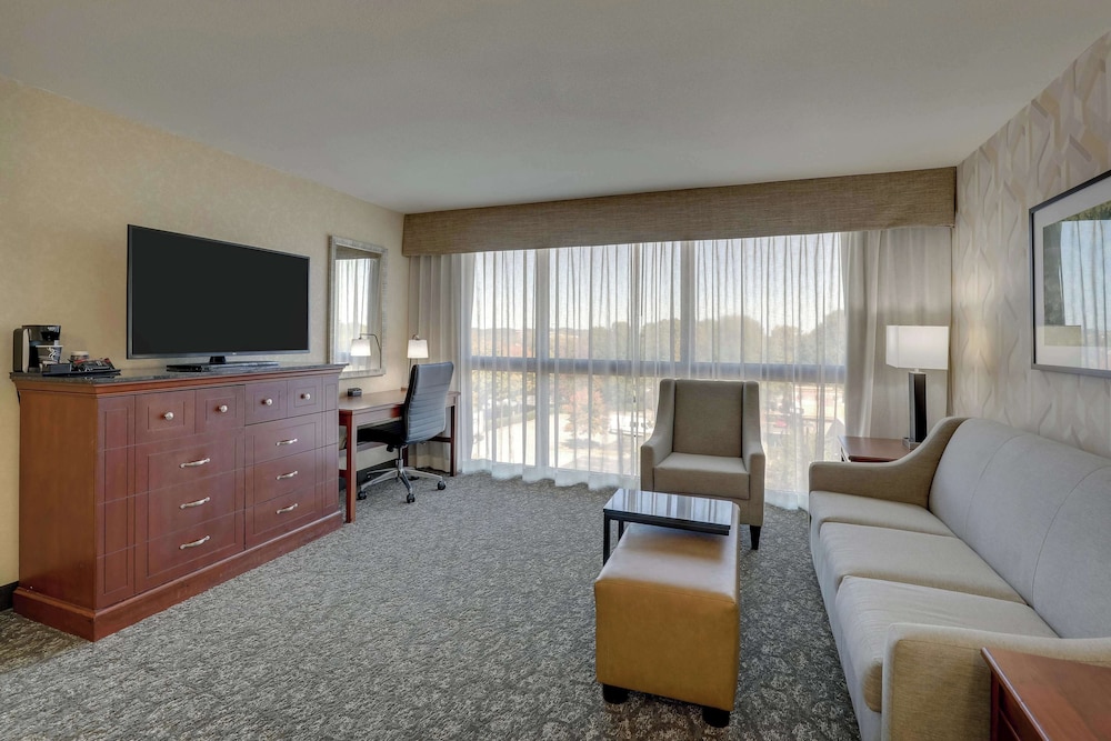 Drury Inn & Suites Charlotte University Place 31/50
