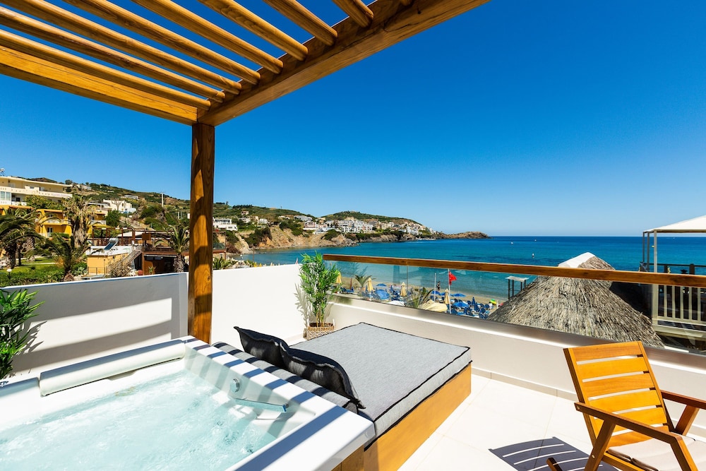Nostos Beach Boutique Hotel 48/73