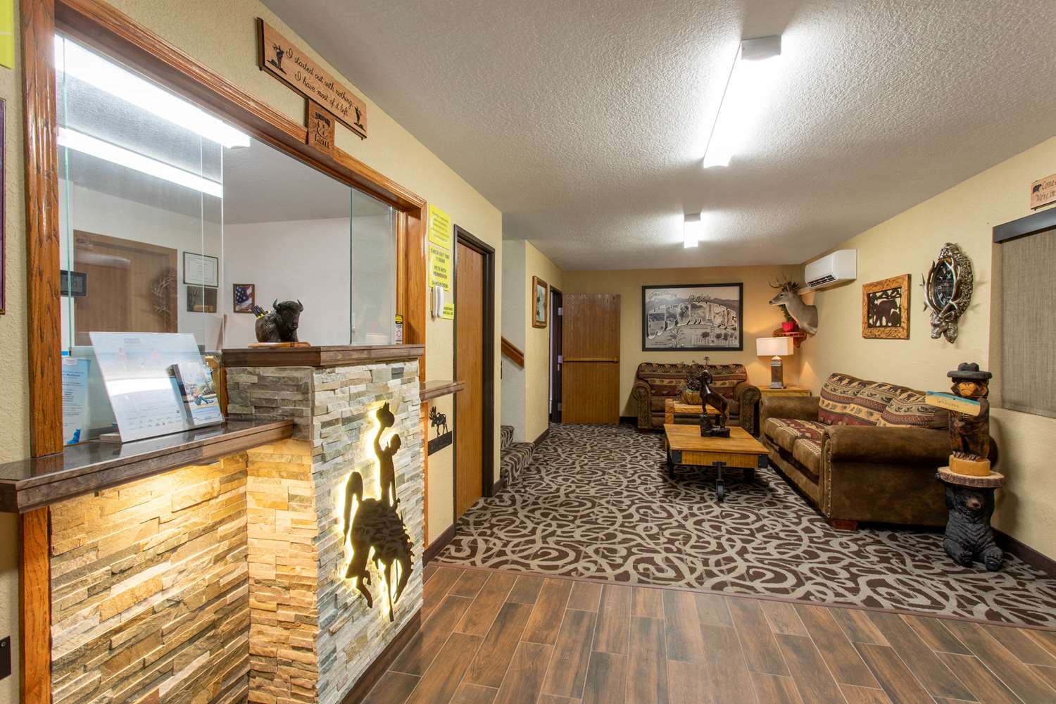 Super 8 Dubois 5/30