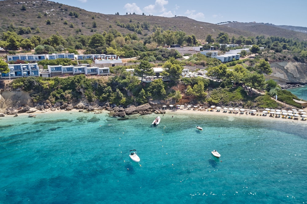 White Rocks Hotel & Bungalows 49/77