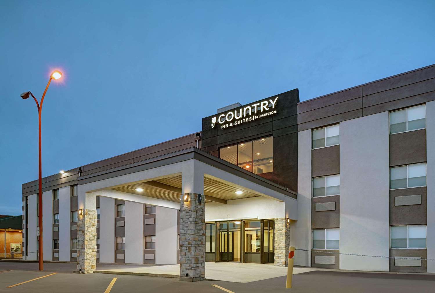 Country Inn & Suites by Radisson, Pierre SD 1/7