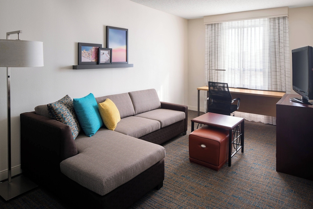 Residence Inn Las Vegas Hughes Center 21/48