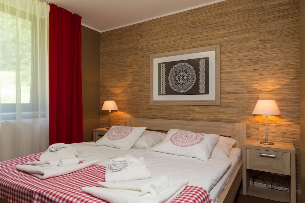 Salamandra Resort Hotel 3/49