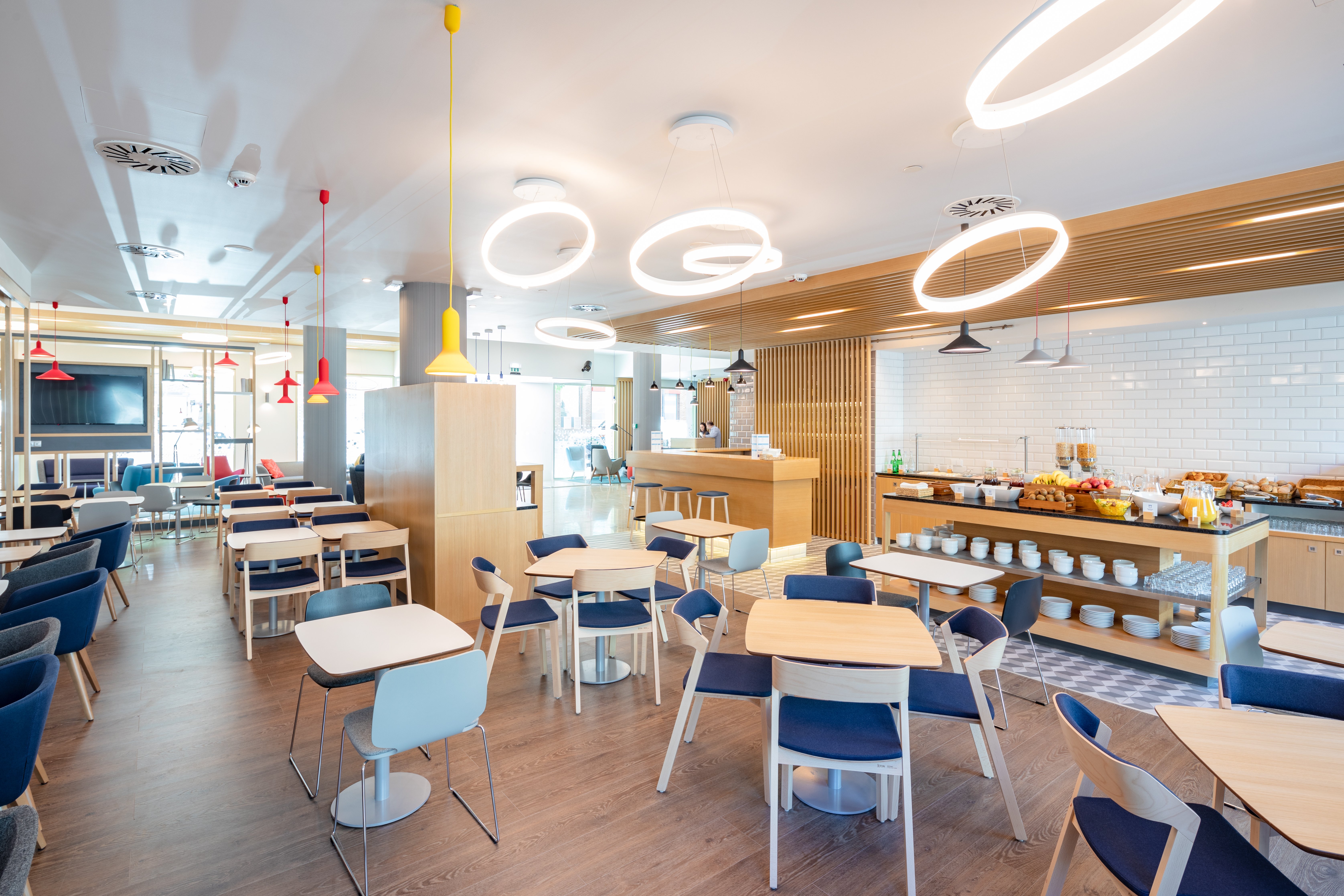 Holiday Inn Express Lisbon - Plaza Saldanha 39/44