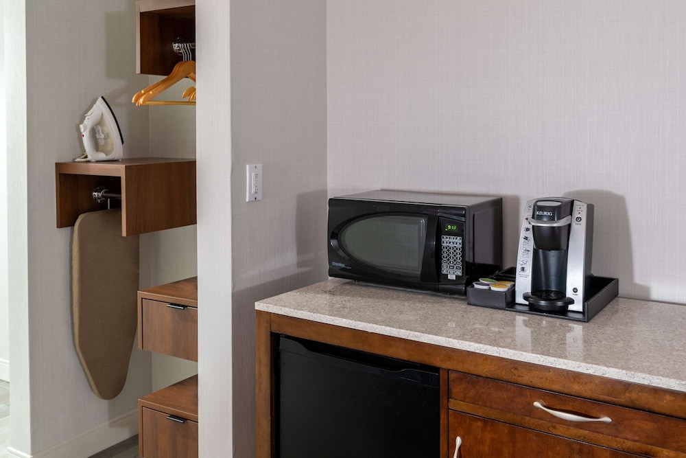 Hilton Garden Inn Arlington Courthouse Plaza 33/83
