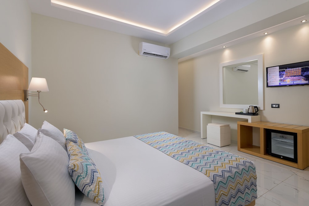 Oceanis Park Hotel 40/88