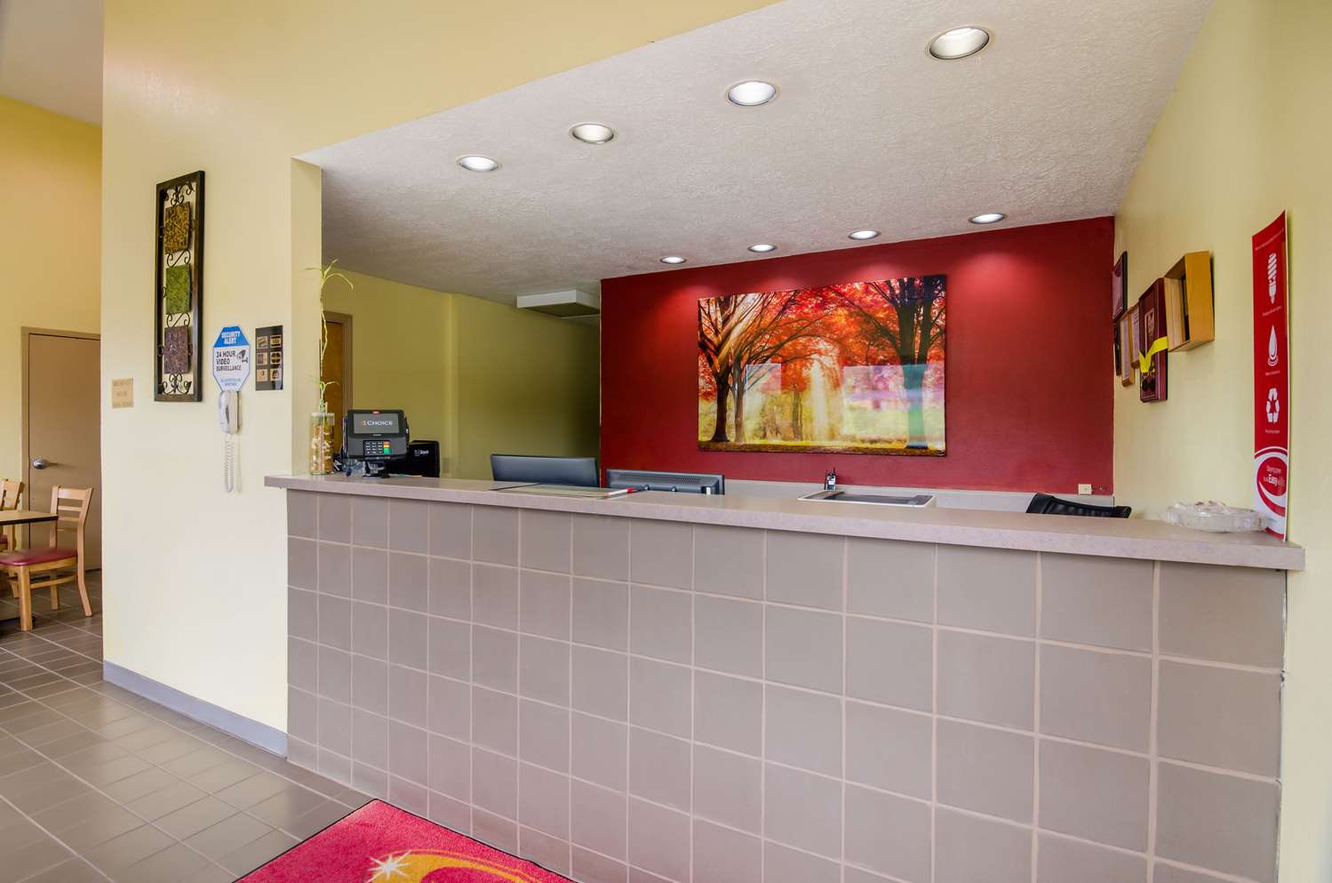 Econo Lodge Marion I-81 6/36