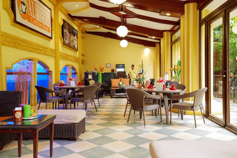 Paradise Garden Resort Hotel and Convention Center 32/50