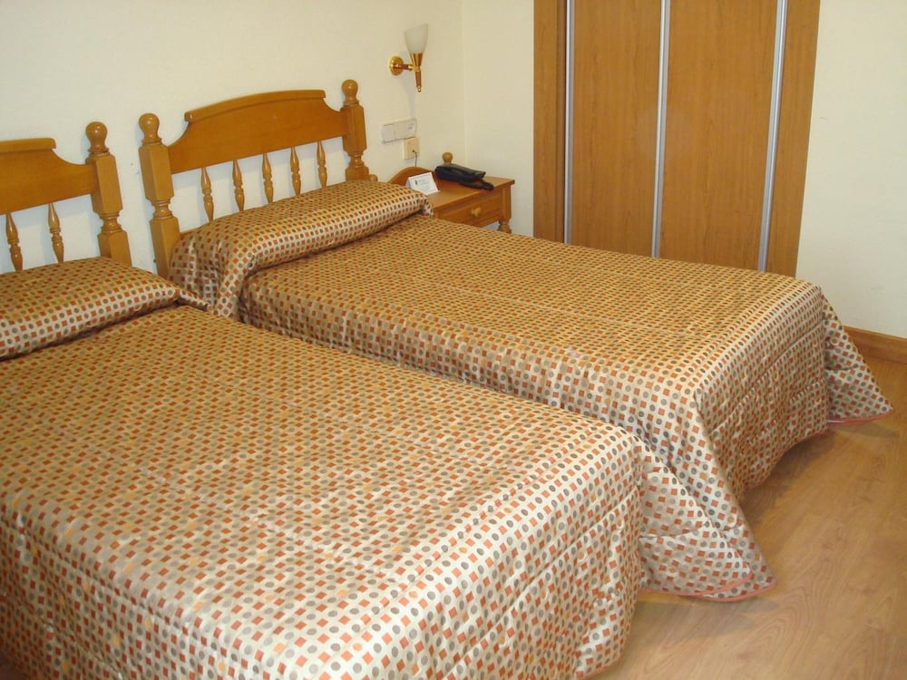 Hotel Castilla 15/27
