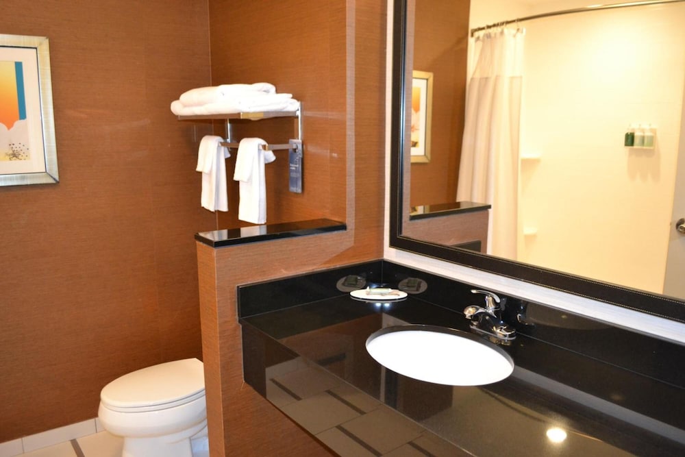 Fairfield Inn Suites Fort Walton Beach West Destin 41/43