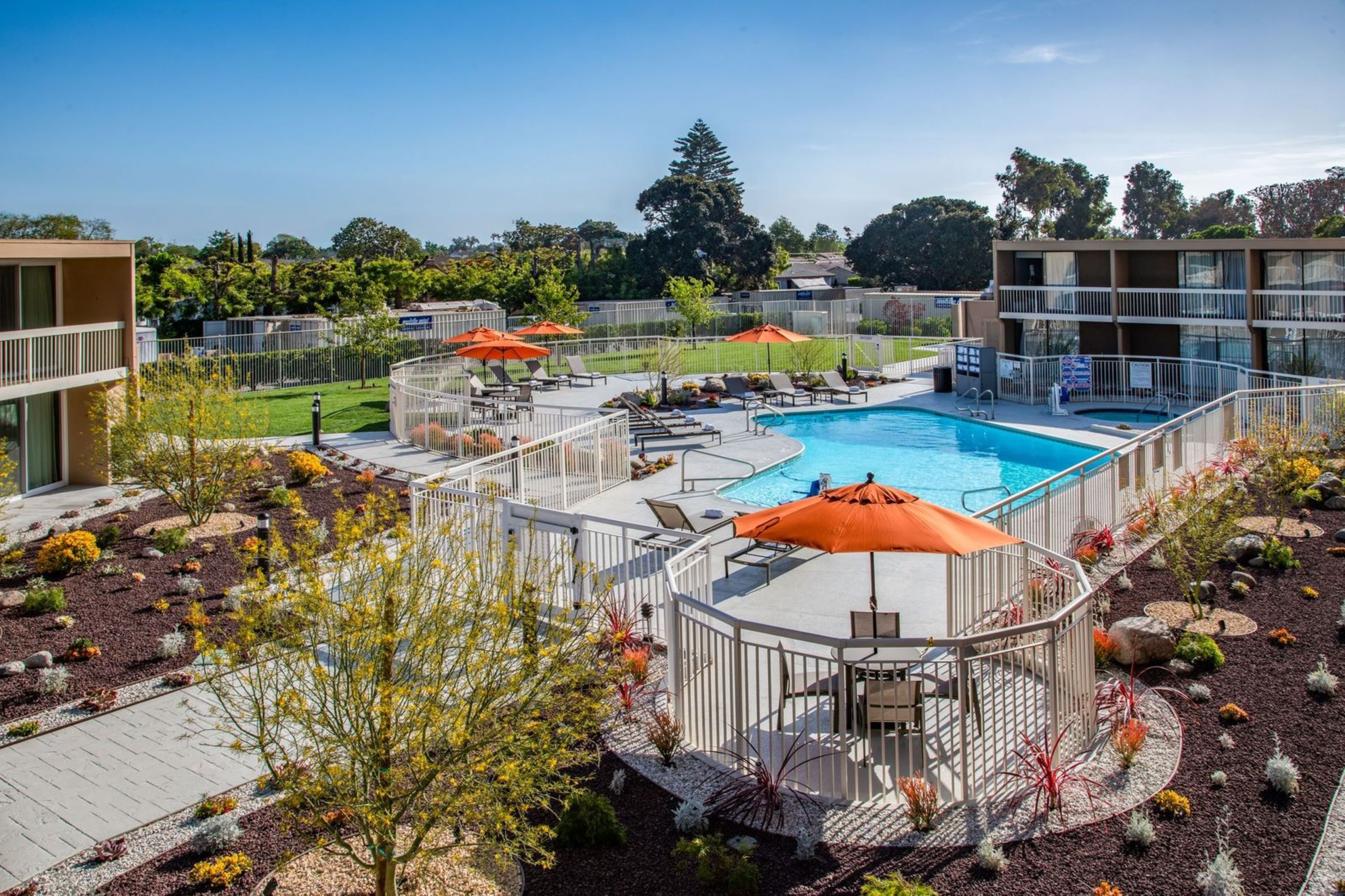 Courtyard by Marriott Oxnard/Ventura 32/32