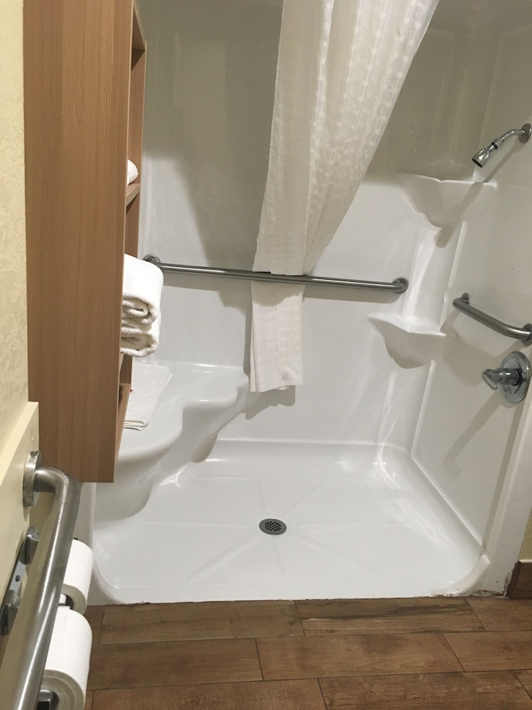 Microtel Inn & Suites by Wyndham Florence 9/31