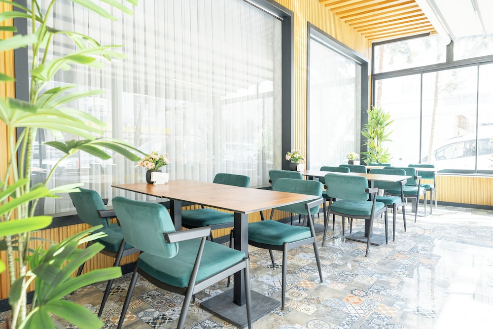Anit Park Hotel 42/50