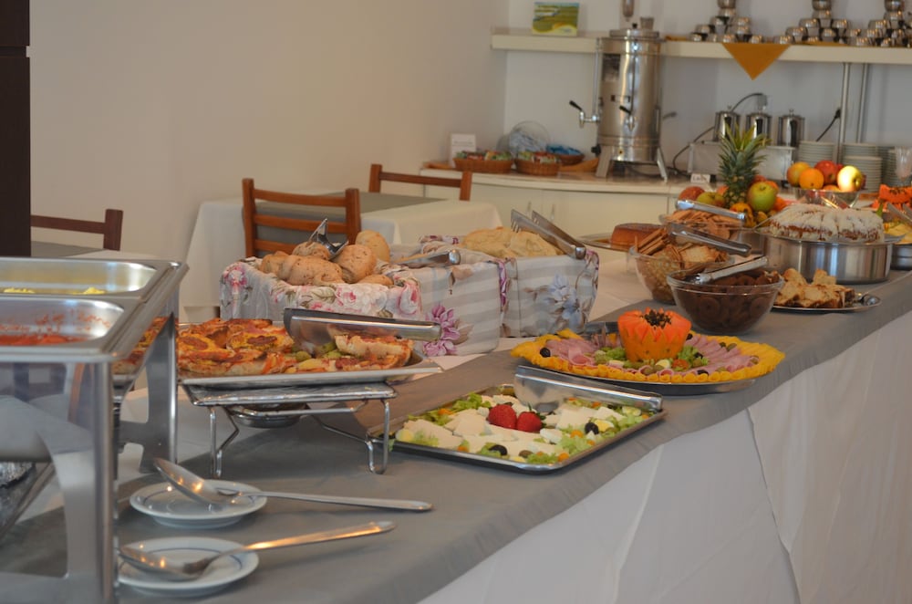 restaurant-cafeteria