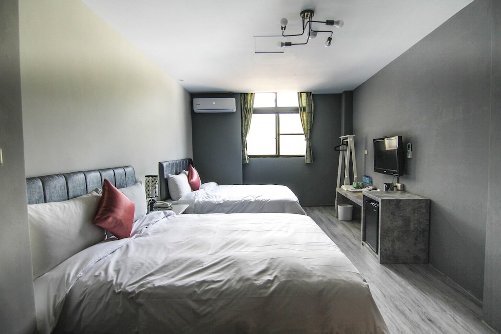 Sun Moon Lake Loft Inn 8/57