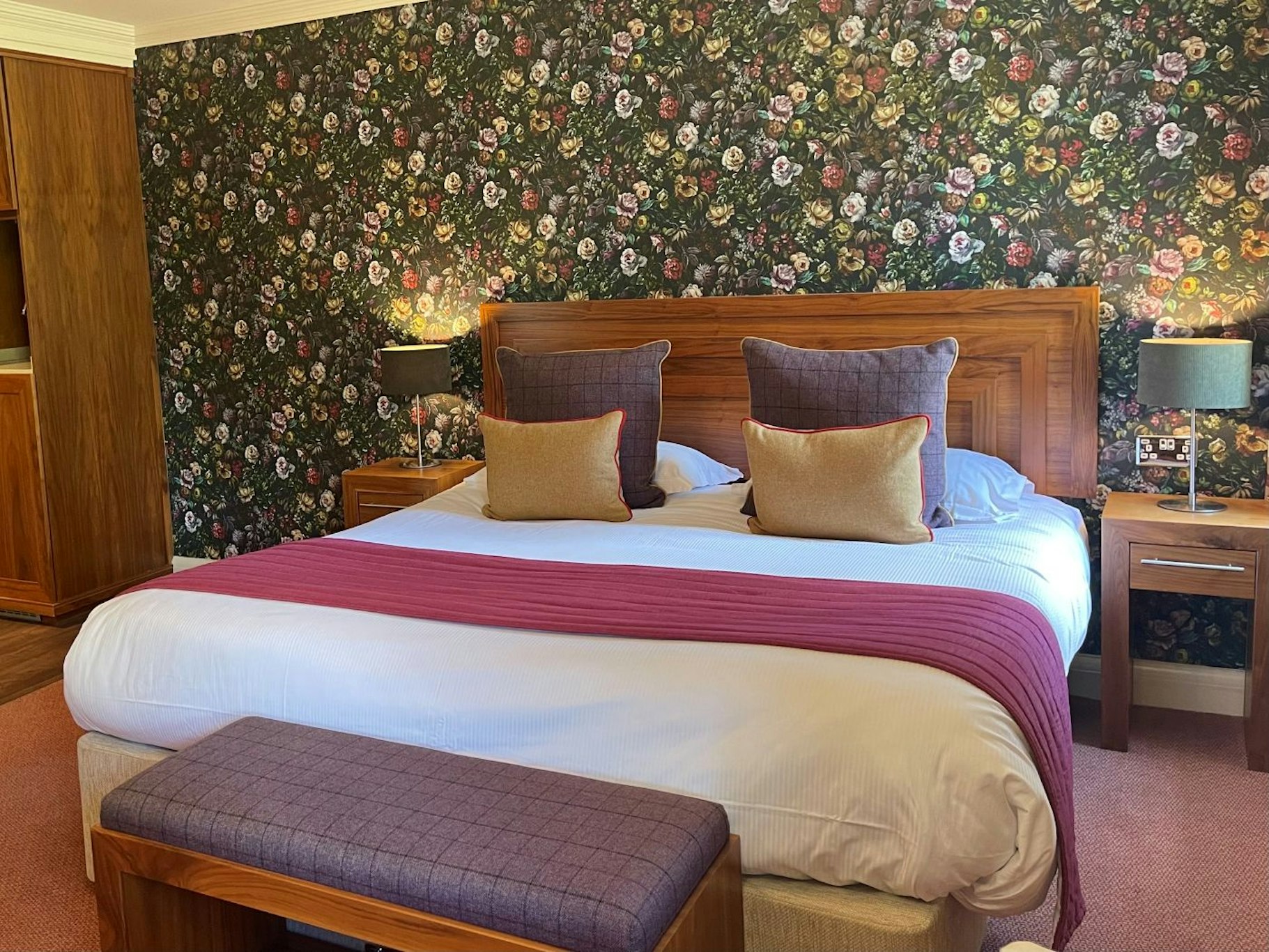 Park Farm Hotel Leisure 26/78