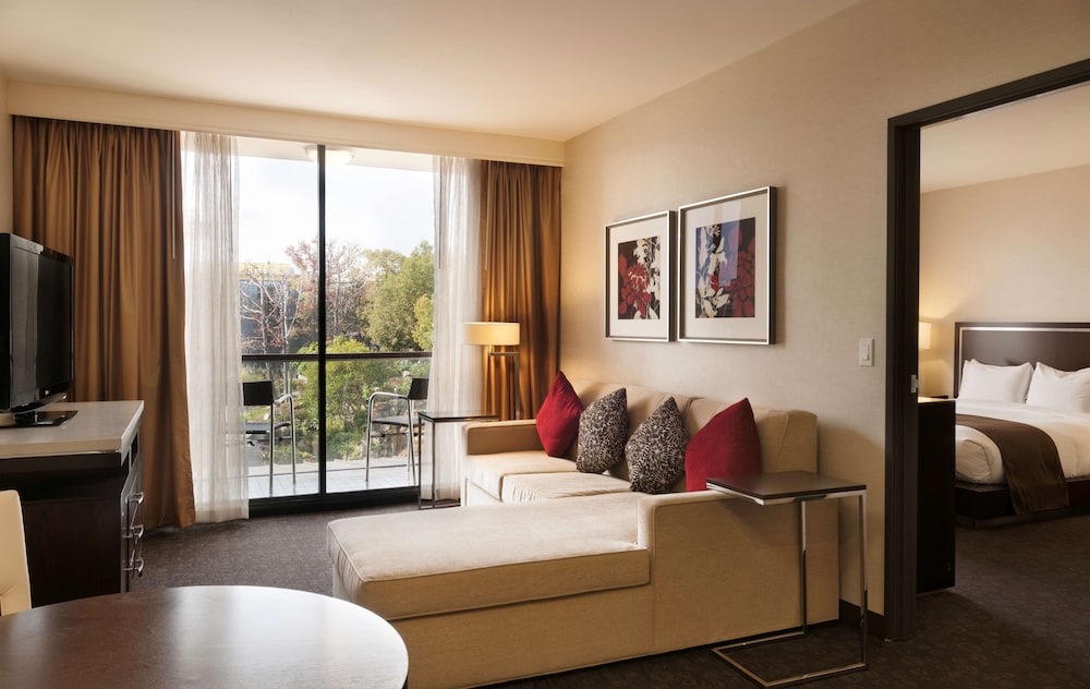DoubleTree by Hilton Hotel Los Angeles Downtown 45/79