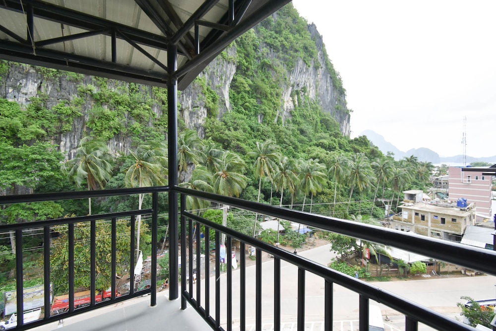 Swiftlets Inn 23/69